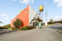 بريميير كلاس تيونفيل - يوتس فنادق في 