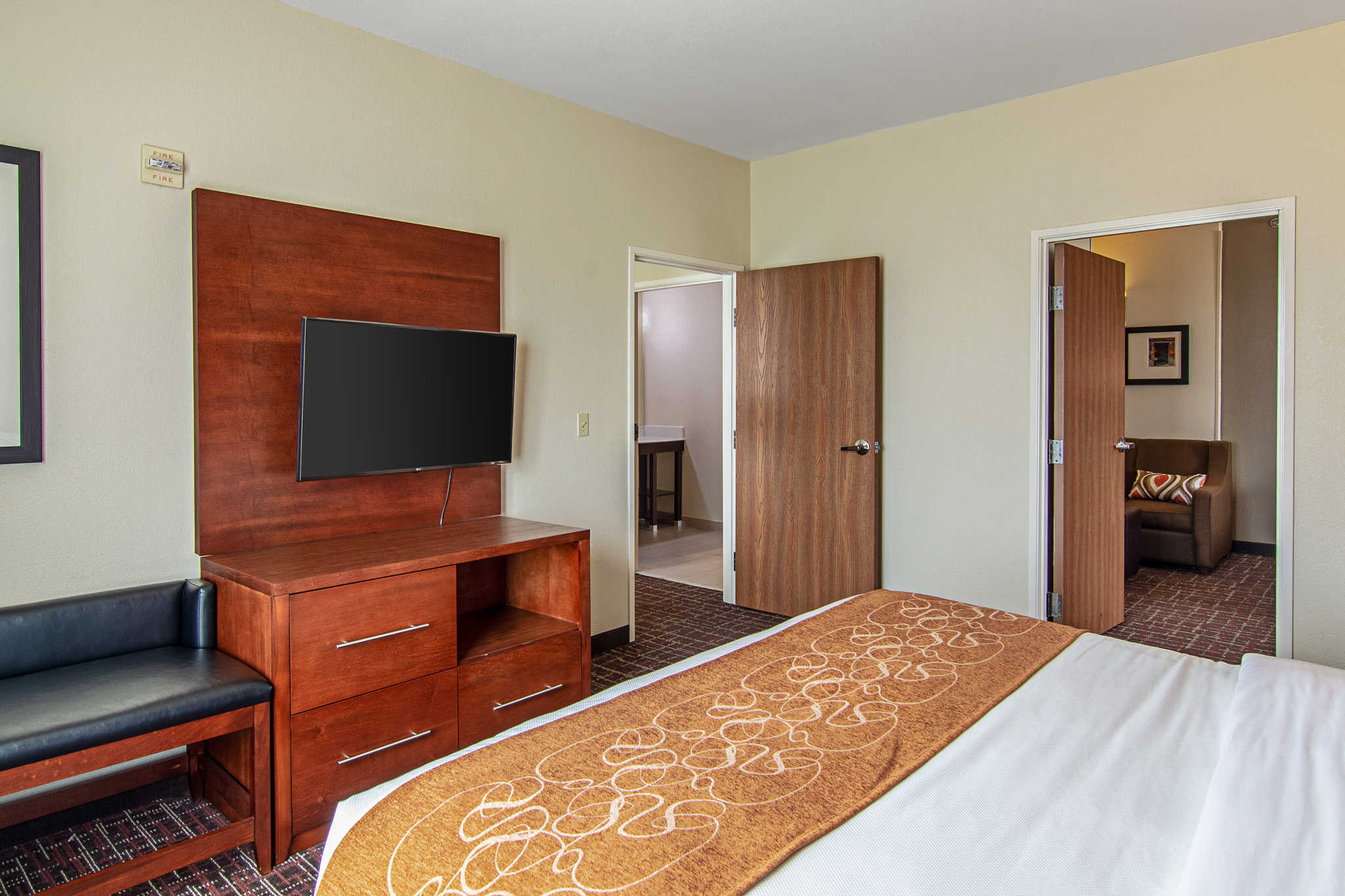 Comfort Suites NW Dallas Near Love Field
