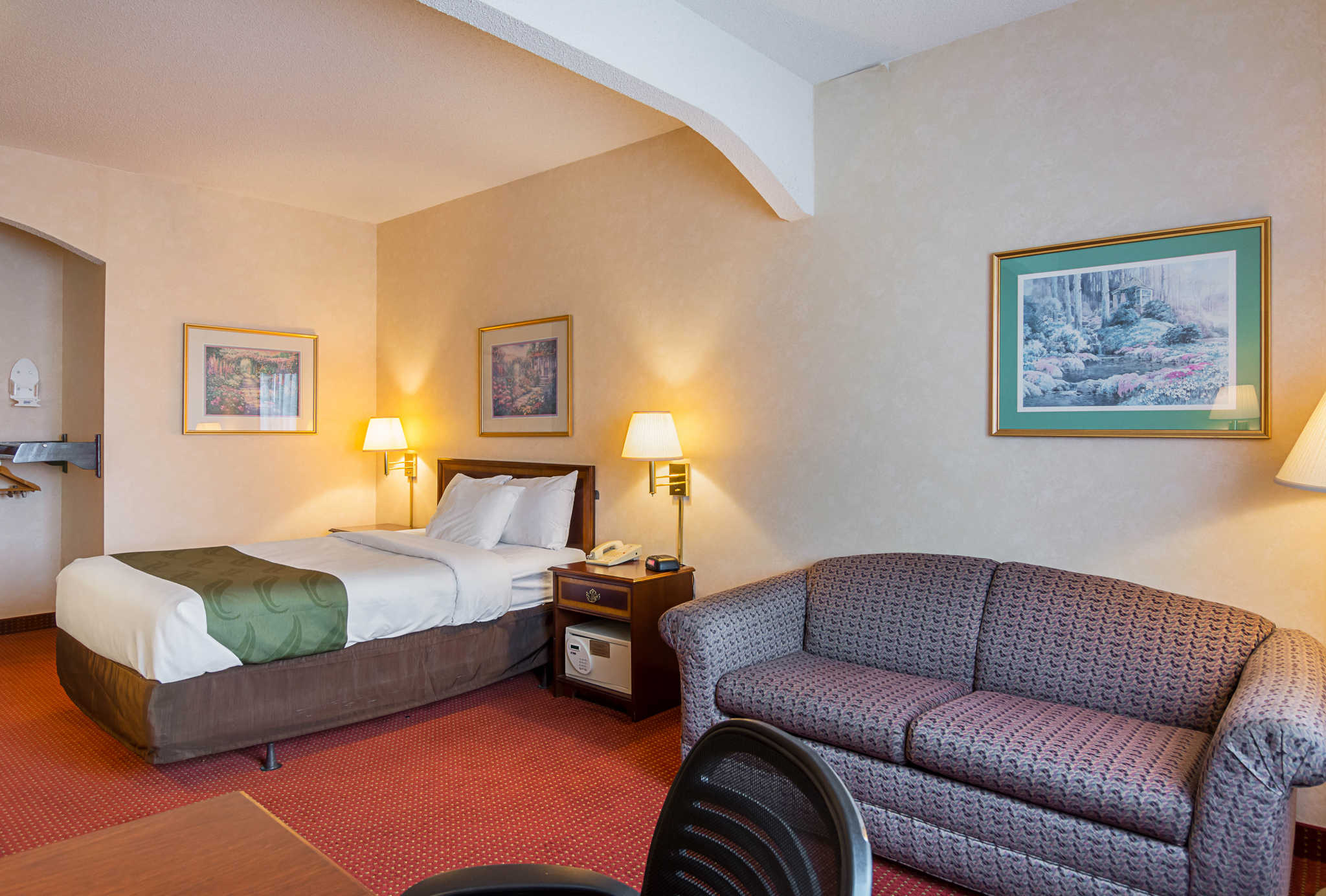 Quality Inn & Suites Kearneysville - Martinsburg