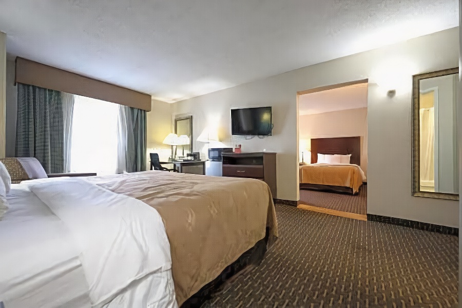 Copley Inn & Suites, Copley - Akron