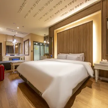Gwangyang Divine Hotel Отели в г. Кванъян