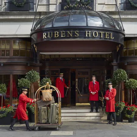 Rubens at the Palace Отели рядом с достопримечательностью «Эпсли Хаус»