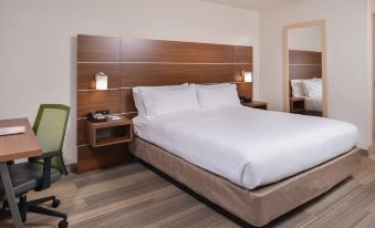 Holiday Inn Express Westley North- Patterson Area