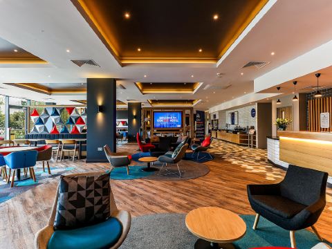 Holiday Inn Express BICESTER by IHG