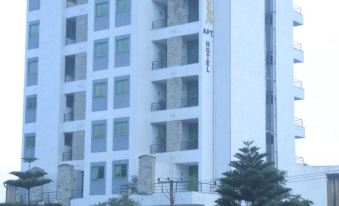 Golden Park Apartment Hotel