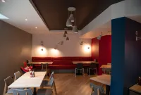 Holiday Inn Express LONDON - STANSTED AIRPORT by IHG - breakfast