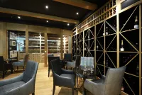 Davinci Hotel on Nelson Mandela Square - 5-Star