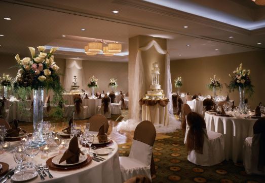 코트야드 바이 메리어트 로스엔젤레스 - 셔먼 오크스 외관