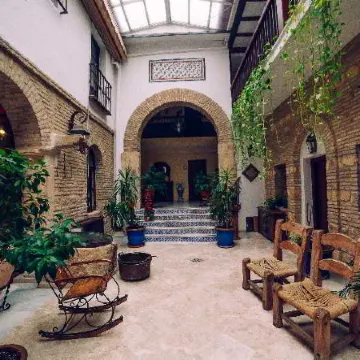 Hotel Posada de Vallina by MiRa Отели рядом с достопримечательностью «Башня Калаорра»