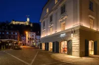 Zlata Ladjica Boutique Hotel Các khách sạn ở Center District