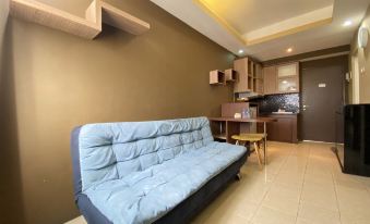 Well Furnished 2Br at Suites @Metro Apartment