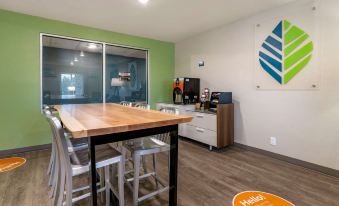 WoodSpring Suites Brunswick