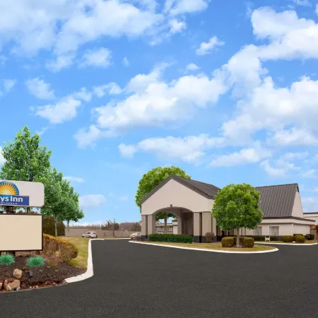 Days Inn by Wyndham Austintown