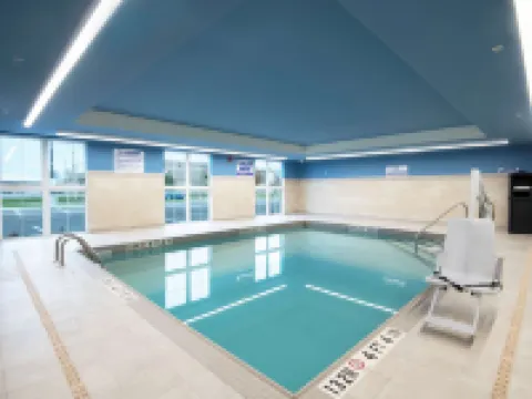 Comfort Inn & Suites Hotels in Carleton Place