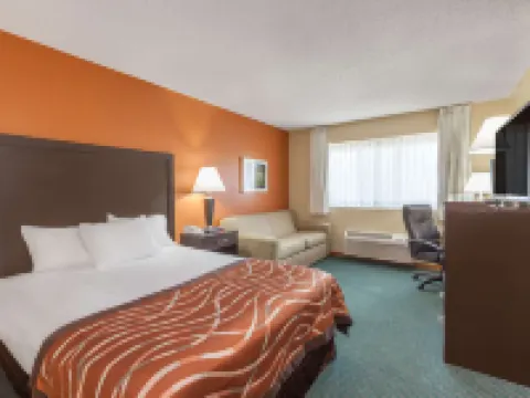 Baymont by Wyndham Midland Hotels in Midland