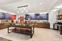 Hampton Inn and Suites by Hilton Portland Tigard - Breakfast