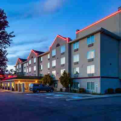 Best Western Plus Liberty Lake Inn Hotel Exterior