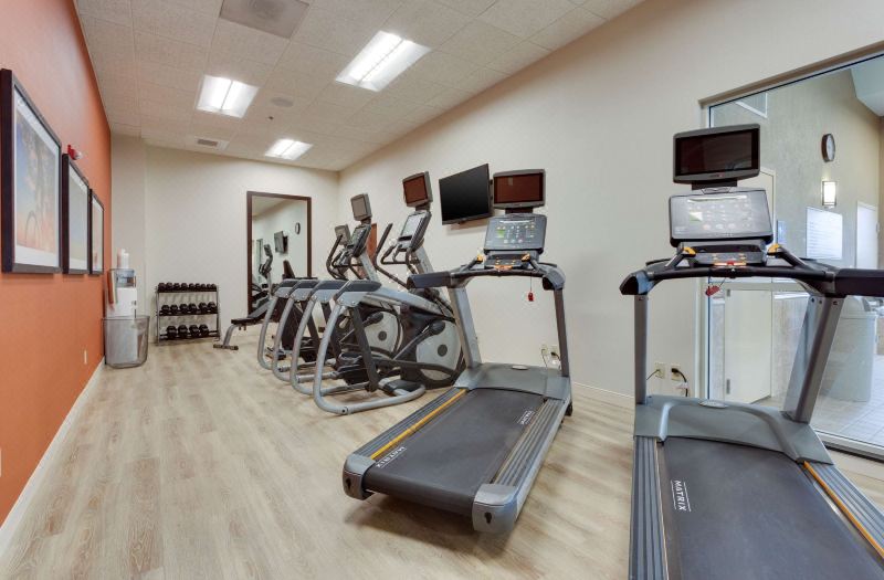 Drury Inn & Suites St. Louis/O'Fallon, IL photo 2