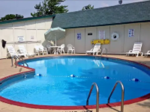 Travelodge by Wyndham Lansing Hoteles en Waverly