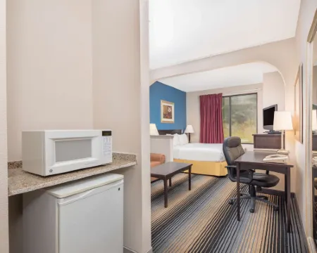 Baymont by Wyndham Laurel Hotels in Jones County