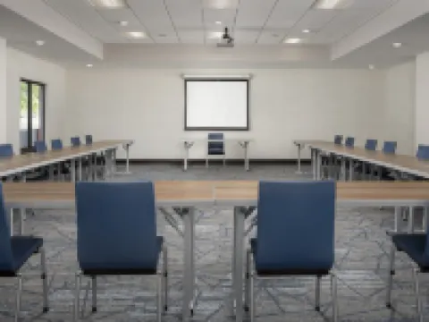 Holiday Inn Express & Suites KNOXVILLE-CLINTON by IHG Hotels in Anderson County