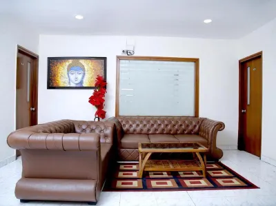 Maplewood Guest House, Neeti Bagh, New Delhiit is a Boutiqu Guest House - Room 5