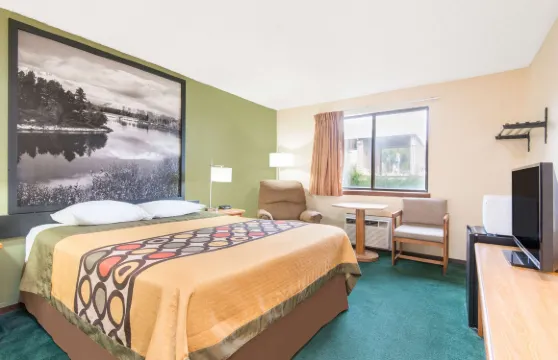 水牛城温德姆速8酒店