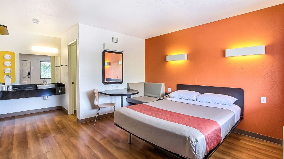 Motel 6 Sunnyvale, CA - South