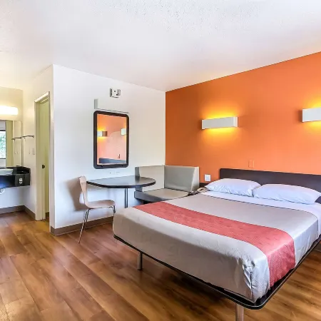 Motel 6 Sunnyvale, CA - South