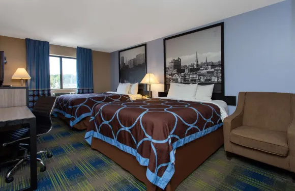 克倫威爾-米德爾頓温德姆速8酒店