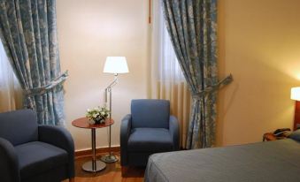 Hotel Mieres del Camino
