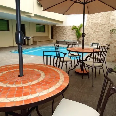 Hotel Marvento Suites
