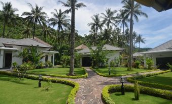 Explore Lombok from Your Villa for 2+