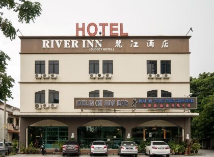 河畔飯店
