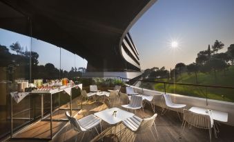 Lone Hotel by Maistra Collection