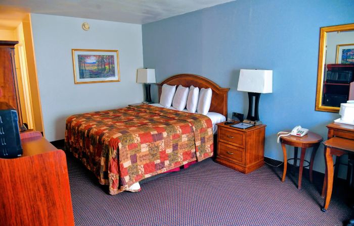 Douglas Inn and Conference Center