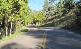 Elk Run Bed and Breakfast - Housity