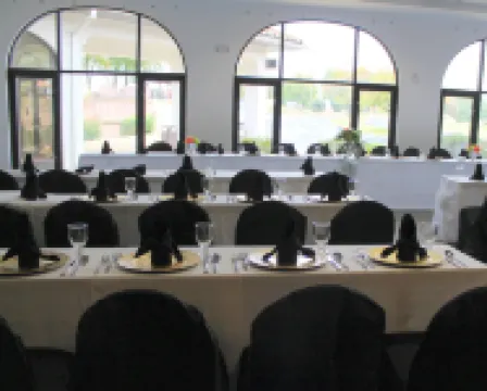 레갈리아 호텔 & 컨퍼런스 센터