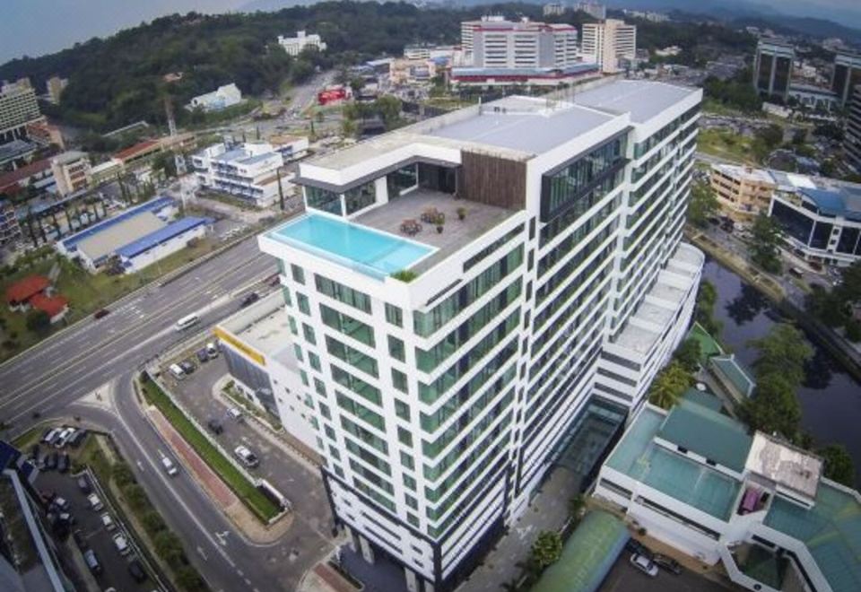 2. 스카이 호텔 코..