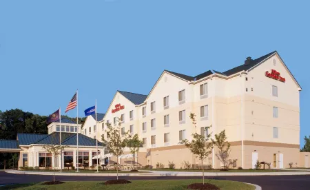 Hilton Garden Inn Gettysburg Отели в г. Боннеовилл