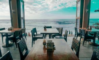 Kahuna Beach Resort and Spa