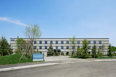 Fairfield by Marriott Hokkaido Naganuma Отели рядом с достопримечательностью «Yuni- Garden»