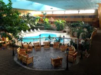 Aloft Chicago Schaumburg - Pools