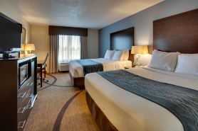 Greenfield Inn & Suites Owensboro, KY Airport