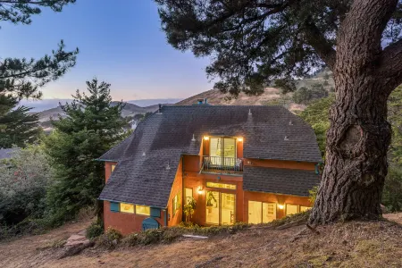 @ Marbella Lane - KnollTop Property | HotTub