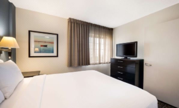 Sonesta Simply Suites Salt Lake City Airport