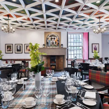 Radisson Blu Hotel Edinburgh City Centre Отели рядом с достопримечательностью «Эдинбург Олд Таун»