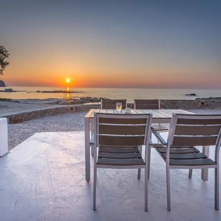 Milos Waves Luxury Apartments