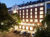 NH Berlin Kurfürstendamm Hotels near Savigny Square