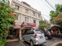 Hotel Ardellia Hotell i Burangrang